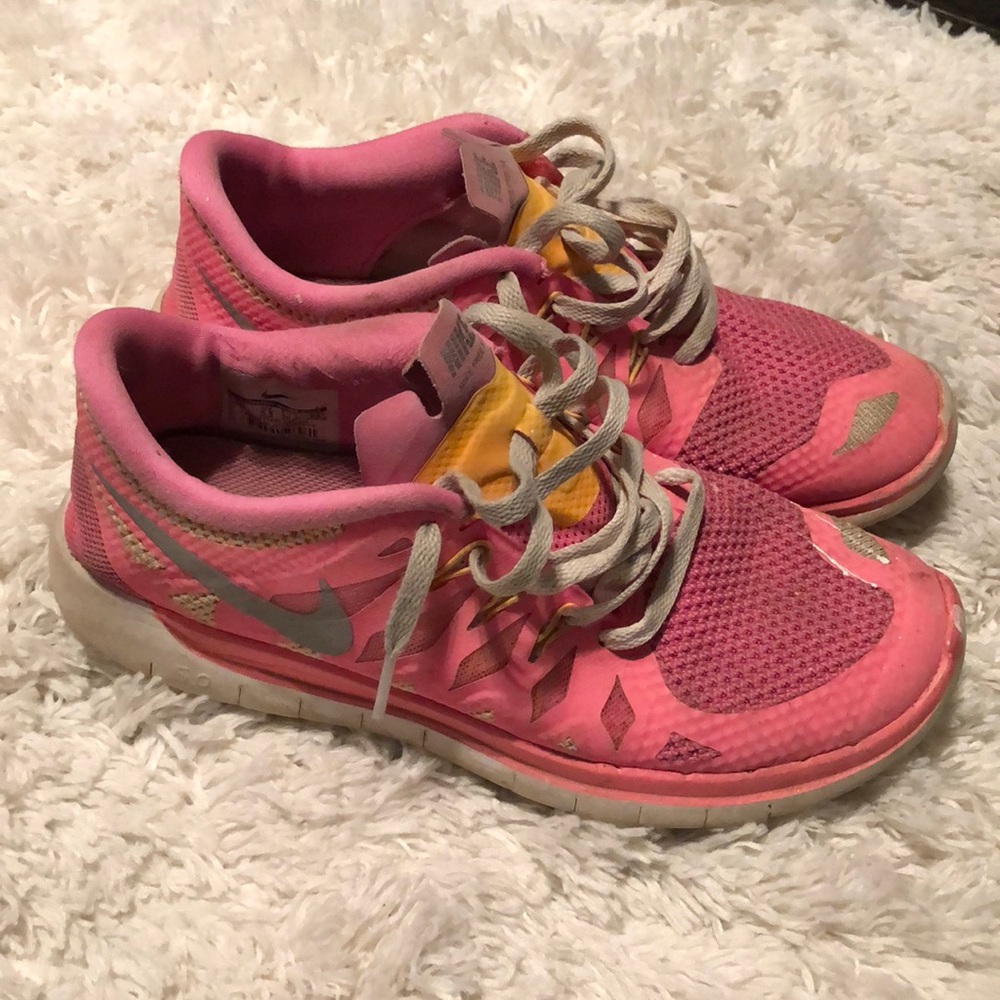 Pink Nike Free Run 5